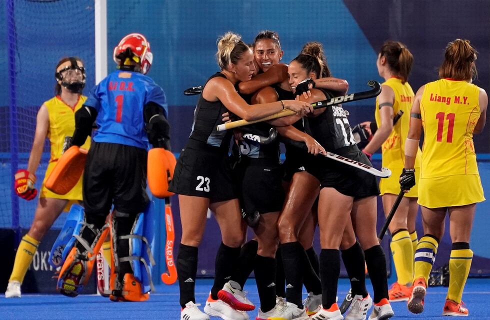 Las Leonas vencieron 3-2 a China y clasificaron a cuartos de final en Tokio 2020