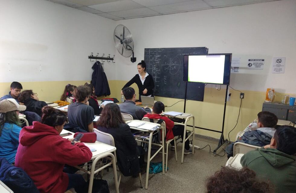 Alumnos de la Escuela Agraria de Bajo Hondo participaron de un curso de manipulación de alimentos