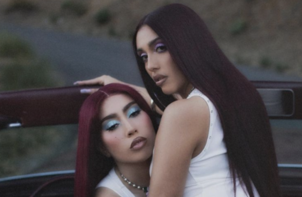 Las arriesgadas fotos de la hija de Madonna con Kali Uchis en un auto de las que todos hablan en redes