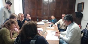 Tres Arroyos, Lamberti y Madonado con la Comisión de Hacienda
