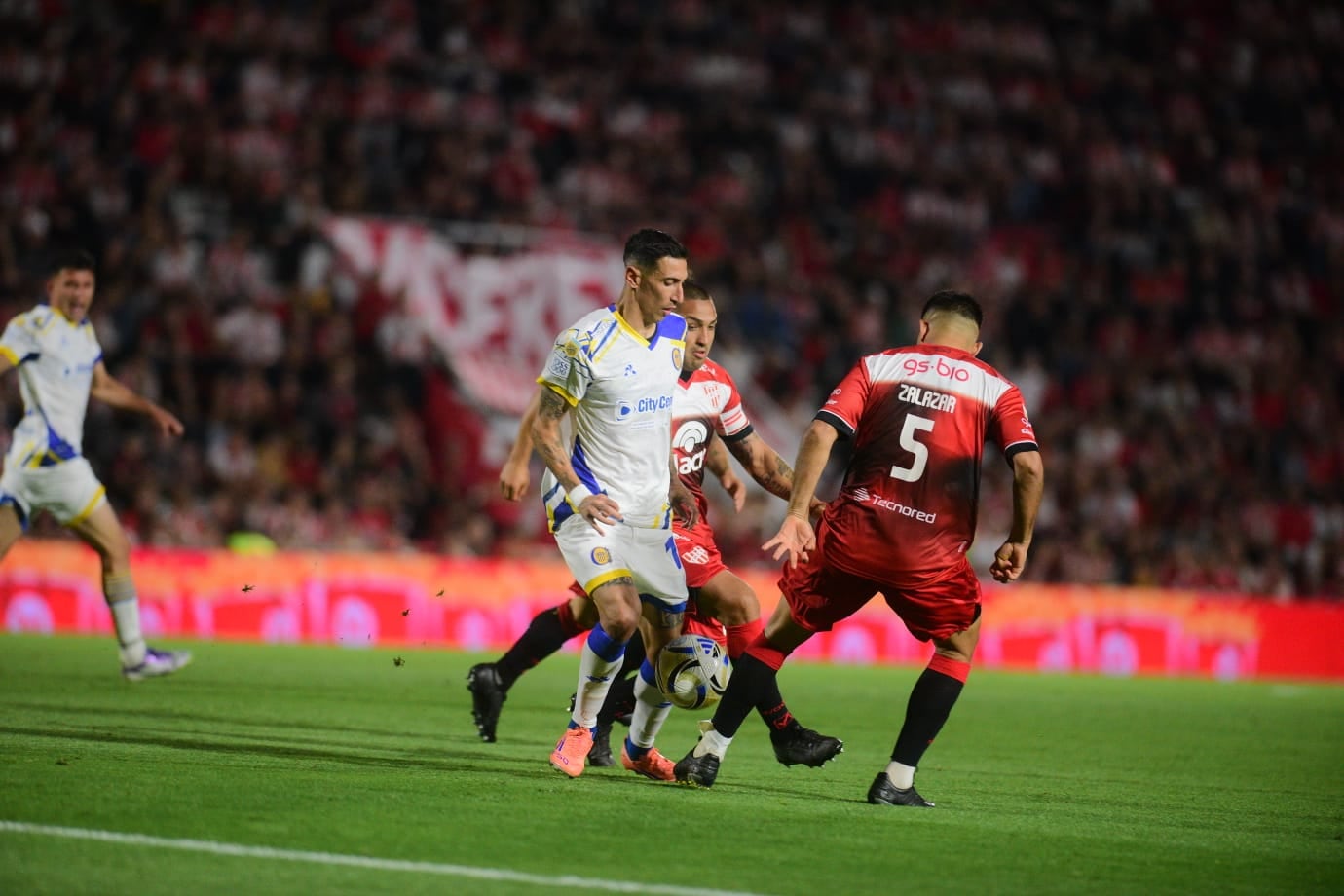Instituto ante Rosario Central en Alta Córdoba. (José Gabriel Hernández / La Voz).