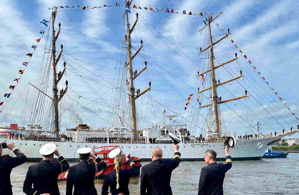 La Fragata Libertad dejó Alemania rumbo a Países Bajos