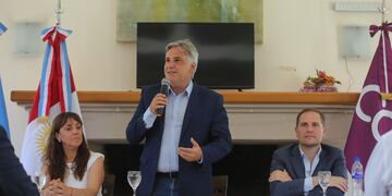 El gobierno de Córdoba criticó el ausentismo en hospitales públicos.