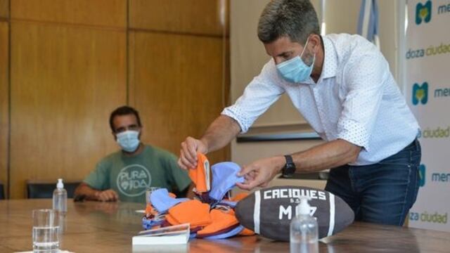 La Municipalidad de la Ciudad de Mendoza recibió 60 tapabocas por parte de los jugadores del equipo de rugby de la unidad penal.