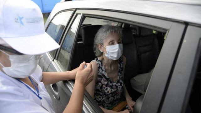 Coronavirus: se reanudó la vacunación a los mayores de 70 años