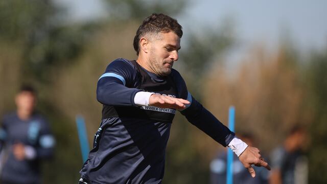 El goleador Pablo Vegetti reaparece este viernes en la ofensiva de Belgrano (Prensa Belgrano).