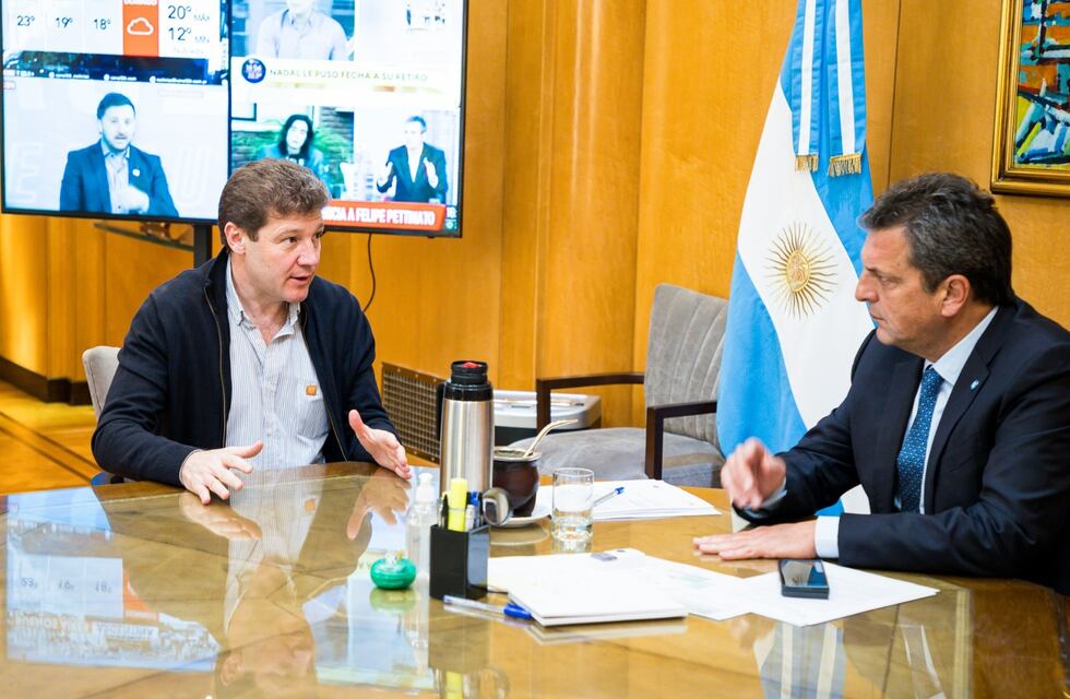 El Gobernador Melella se reunió con el Ministro de Economía de la Nación Sergio Massa