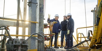 El gobernador de Tierra del Fuego visitó los yacimientos que se ubican al norte de Río Grande.