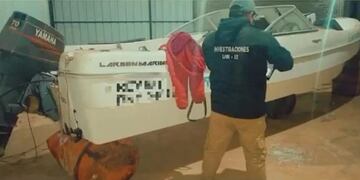 Detienen en Oberá a hombre acusado de múltiples estafas: lo capturaron al intentar vender una lancha robada.