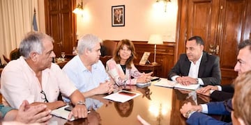 El Gobierno provincial abre el diálogo con los sindicatos.