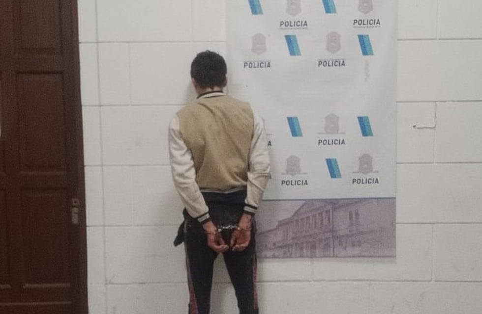 Quiso llevarse las aberturas de una casa en construcción y fue detenido