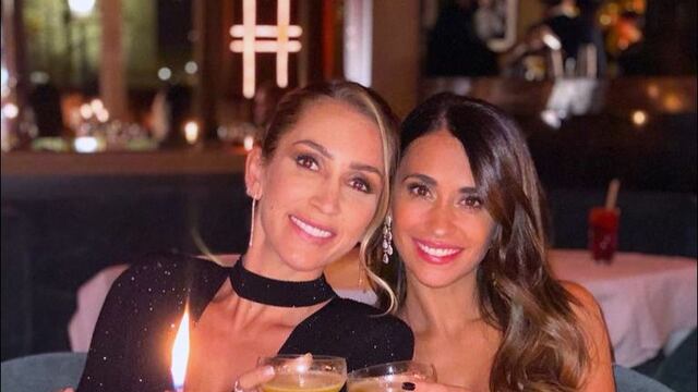 La rosarina y la uruguaya volvieron a verse en España junto al resto de su grupo. (@antonelaroccuzzo)