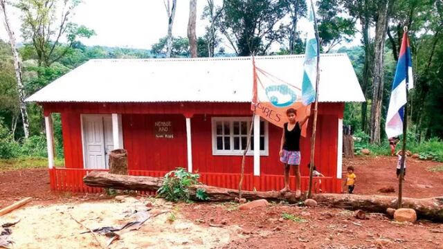 Edificio escolar  construido por  la Fundación Pibes