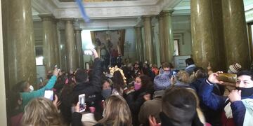 Así fue la manifestación en el Municipio de Tandil.