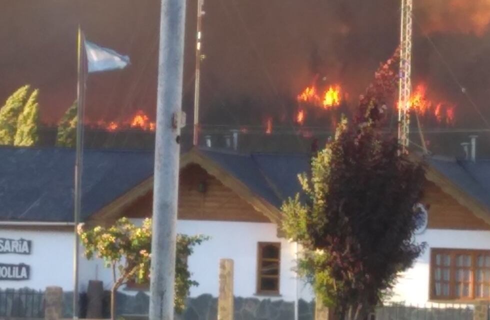 Incendio en la Comarca Andina: realizan colectas para ayudar a los damnificados