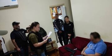 Allanaron una vivienda en Posadas por presunta red de pedofilia.
