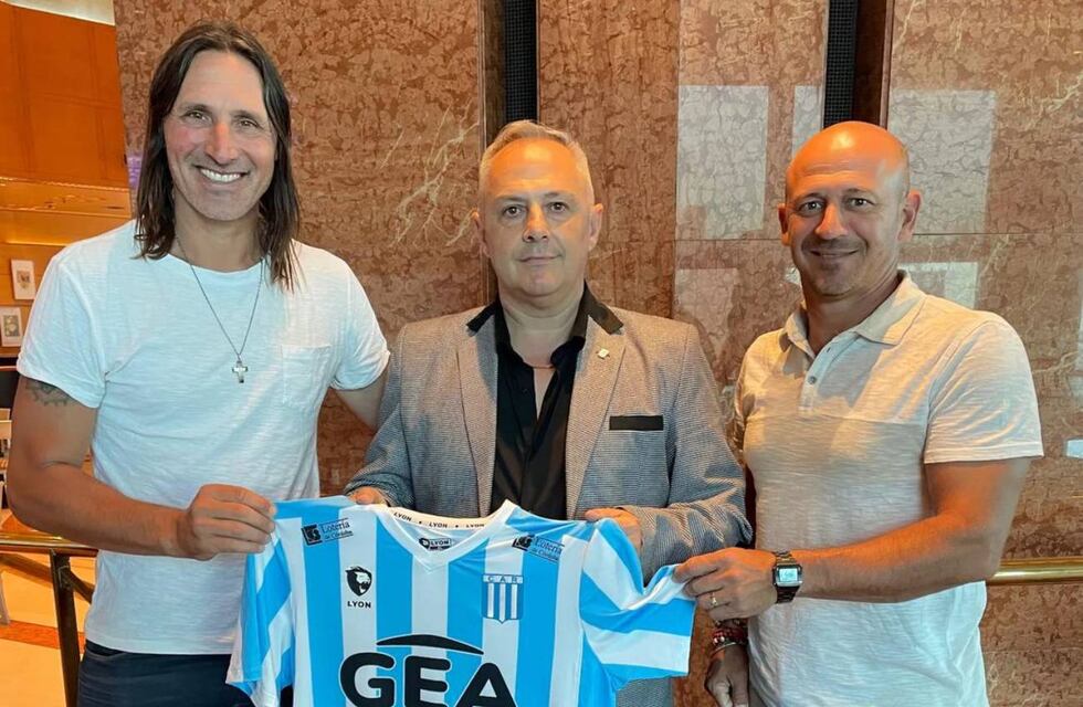 Juan Carlos Olave dio sus primeras palabras como entrenador de Racing de Nueva Italia