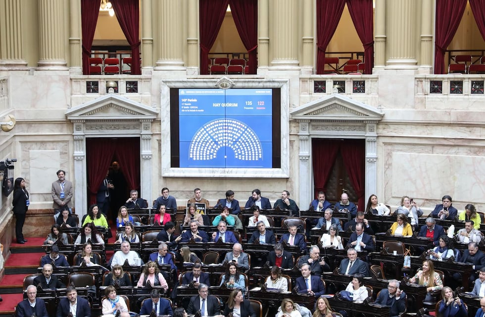 El Gobierno presiona para blindar el veto universitario en una pulseada con final abierto