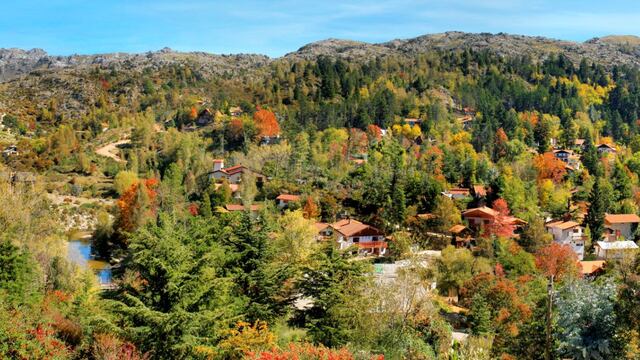 El joven recorrió el único pueblo peatonal de Argentina y su reacción se hizo viral.