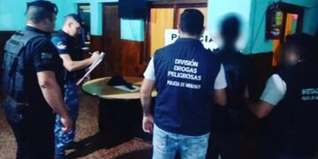 Un menor fue sorprendido robando y terminó demorado en San Vicente.