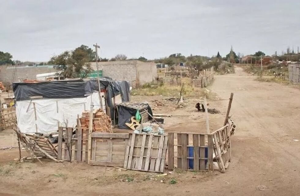 Una familia de Villa Mercedes no tiene casa y piden ayuda desesperadamente para pasar el frío
