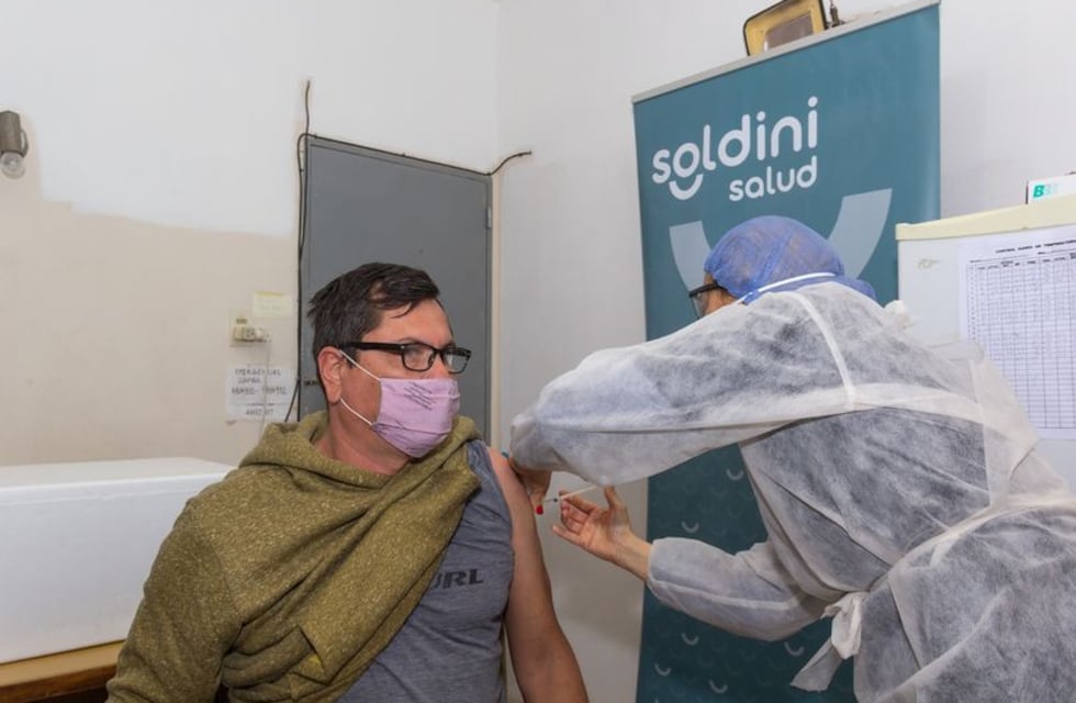 Llegaron dosis de Sinopharm y Sputnik-V a Soldini