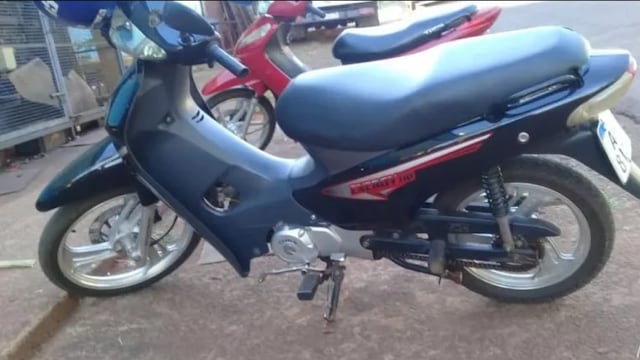 San Pedro: le robaron la moto de la galería de su casa