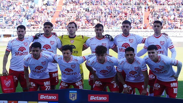 Instituto en su partido ante San Lorenzo. (Clarin / Marcelo Carroll).