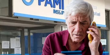Cómo es la nueva estafa en la que engañan a jubilados en Argentina para estafarlos y qué hacer para no caer