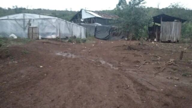 Hallaron en Pozo Azul el camión con herbicida robado.