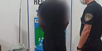 Efectivos policiales detuvieron a un joven en Puerto Iguazú-