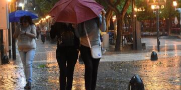 Fuertes lluvias en Mendoza, luego de la masa de calor.