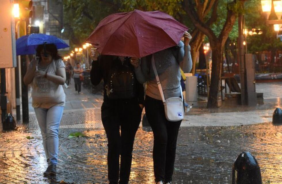 Gran Mendoza: varias zonas afectadas por la tormenta eléctrica