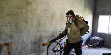 El operativo de bloqueo se determinó por un caso positivo de Dengue.