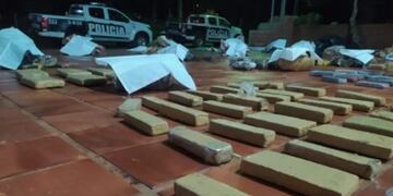 Secuestran importante cargamento de marihuana en Pozo Azul.