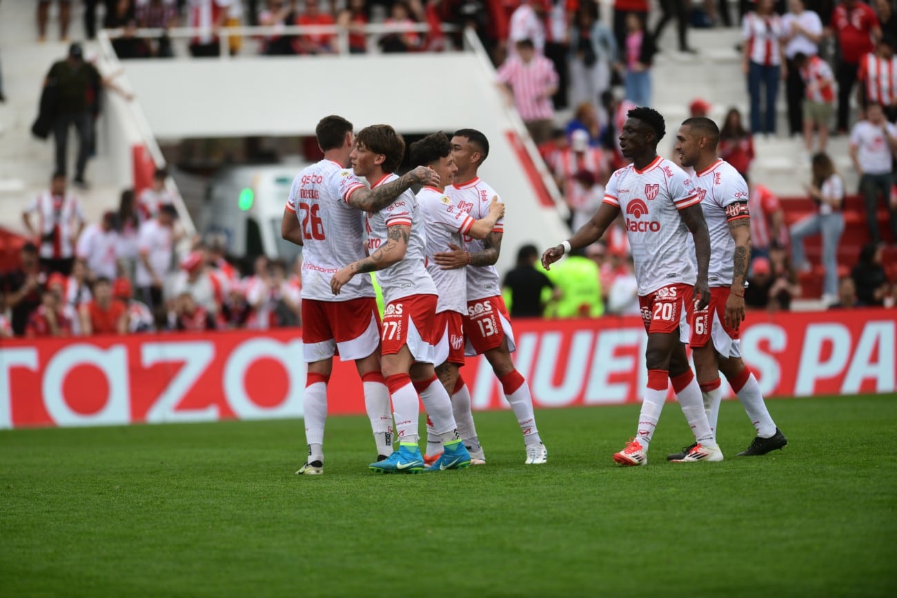 Fútbol liga profesional . Instituto gano 2 a 0 a Argentinos Juniors en Alta Córdoba. Ramiro Pereyra/LaVoz