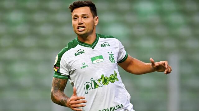 Mauro Zárate debutó en América Mineiro.