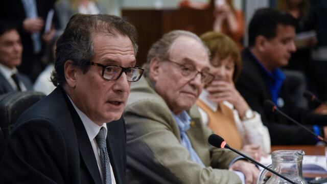 El presidente del Banco Central, Miguel Pesce, pidió que no se renegocien los contratos en UVA y propuso crear un fondo compensador. Foto: Corresponsalía.