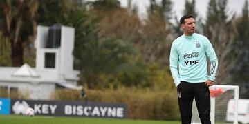 Lionel Scaloni ya cuenta con equipo completo en Ezeiza.