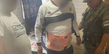 Fachinal: descubren a cuatro personas con gran cantidad de éxtasis.