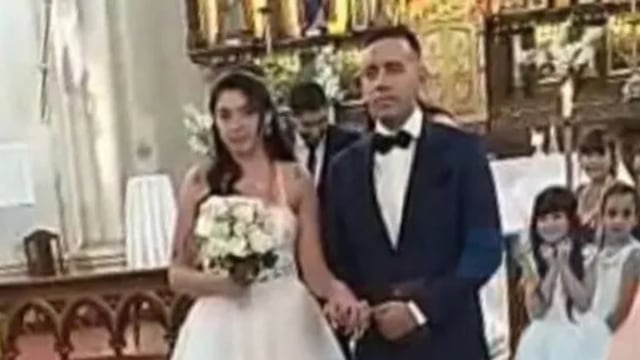 Brisa Milagros Leguizamón y Esteban "Pinky" Rocha festejaron su casamiento en Ibarlucea.