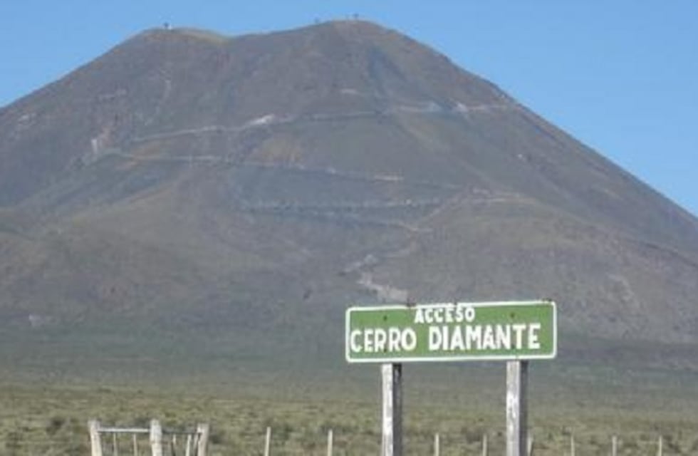 Conmoción en San Rafael: un hombre volcó su camioneta en el Cerro Diamante y murió al caer a un precipicio
