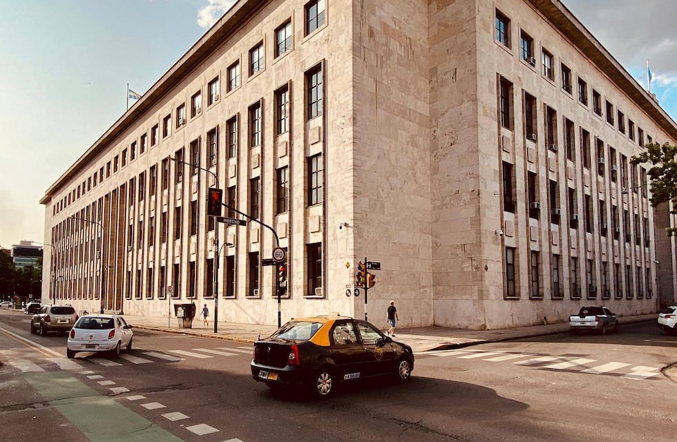 Trámites en Tribunales de Rosario: un paro judicial en Santa Fe frena la atención