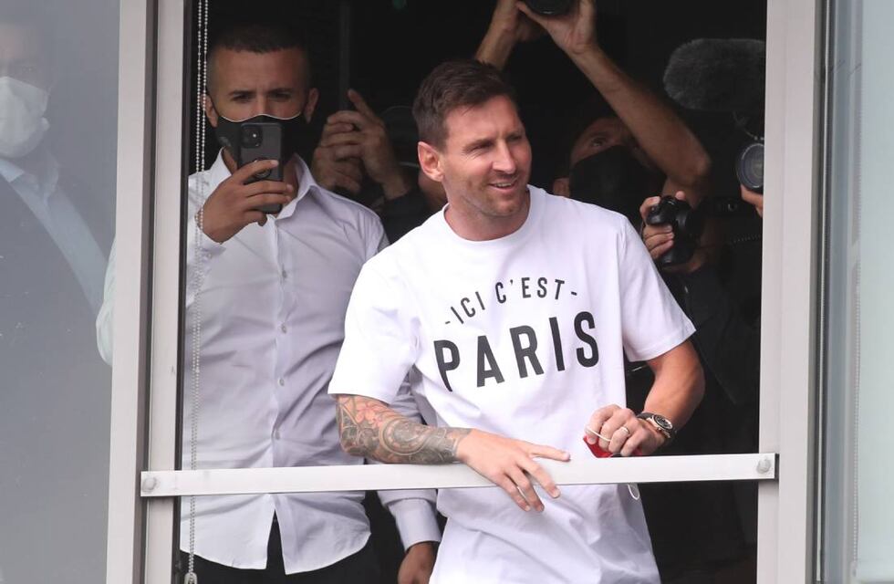 PSG incluyó el escudo de Rosario en el video para la llegada de Lionel Messi