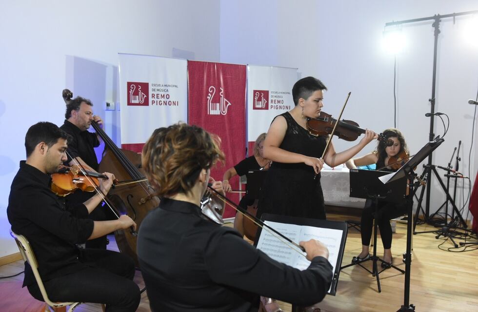 Concierto despedida de los egresados de la Escuela Municipal de Música