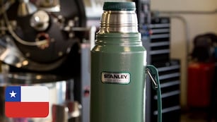 ¿Conviene comprar en Chile?: esto es lo que cuesta un termo Stanley.