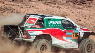 Juan Cruz Yacopini, con la Toyota del equipo Overdrive. (Dakar)