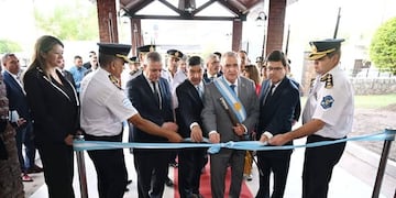 Durante el acto, el mandatario llamó a respaldar a los efectivos que trabajan con compromiso y destacó las mejoras en investigación y prevención.