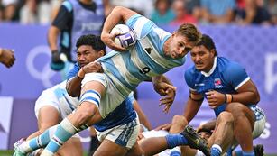 Matías Osadczuk de Argentina anota su cuarto intento. (Reuters)