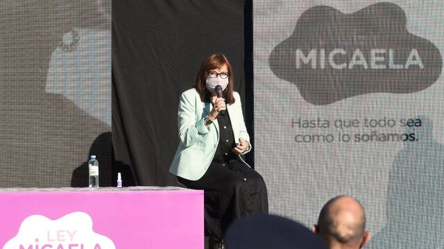 La ministra de Gobierno, Justicia y Derechos Humanos, Celia Arena, convocó a una conferencia de prensa.